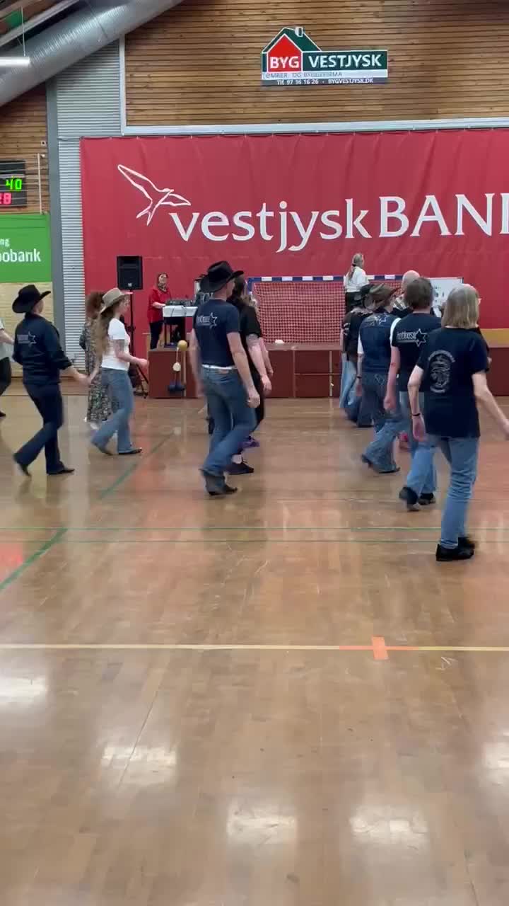 received_4444835155838036 (1).mp4
