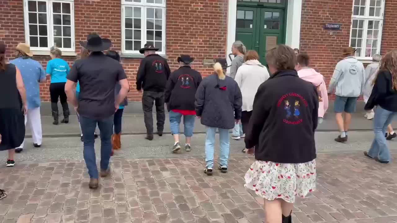 received_1014357694924586.mp4